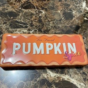 Too Faced Pumpkin Spice eyeshadow palette